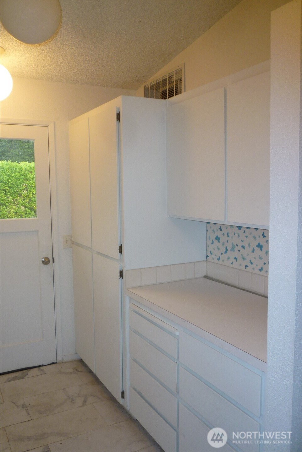 180 Stonehaven Lane Property Photo 18