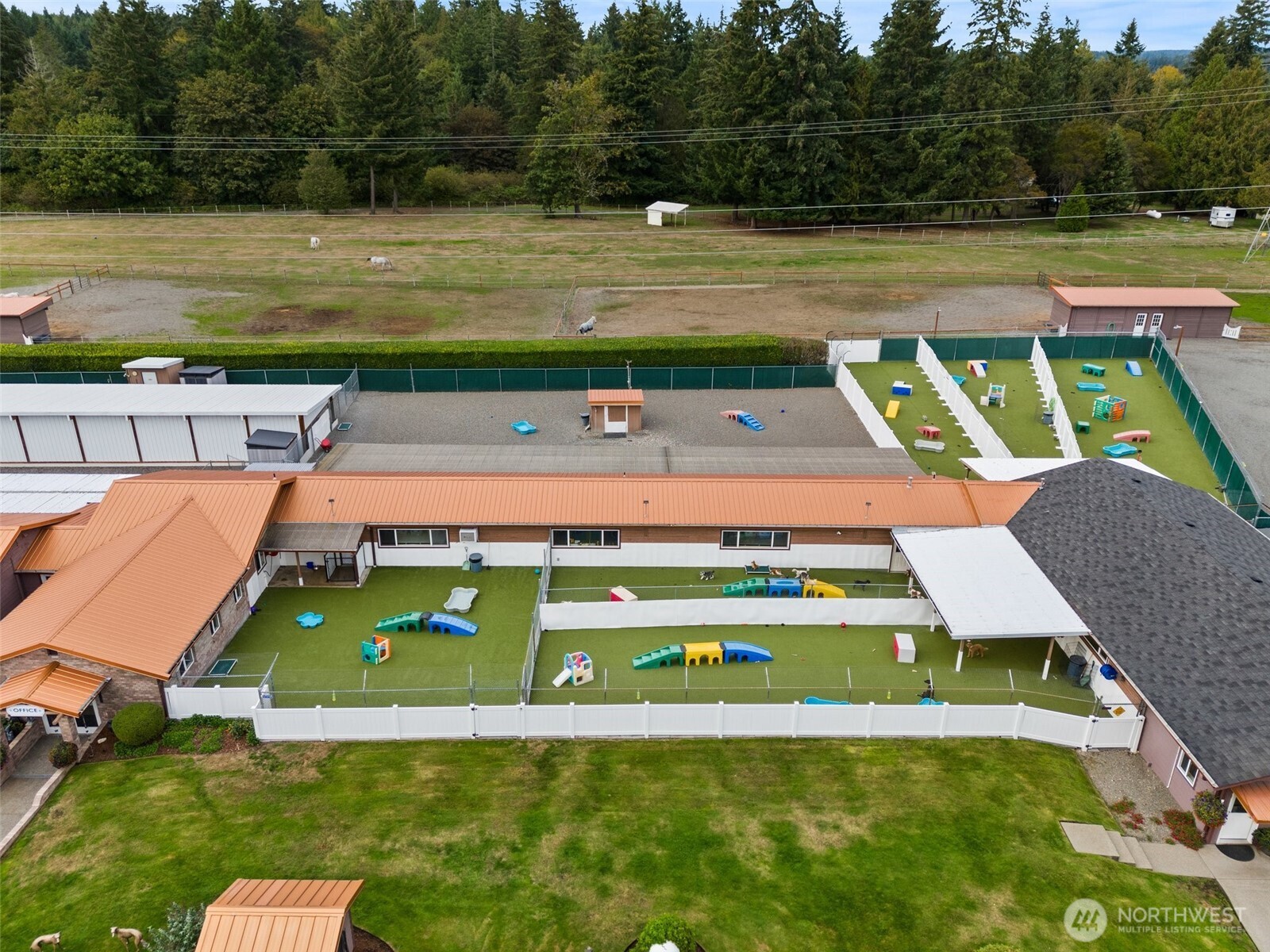 9902 Yelm Highway Property Photo 8