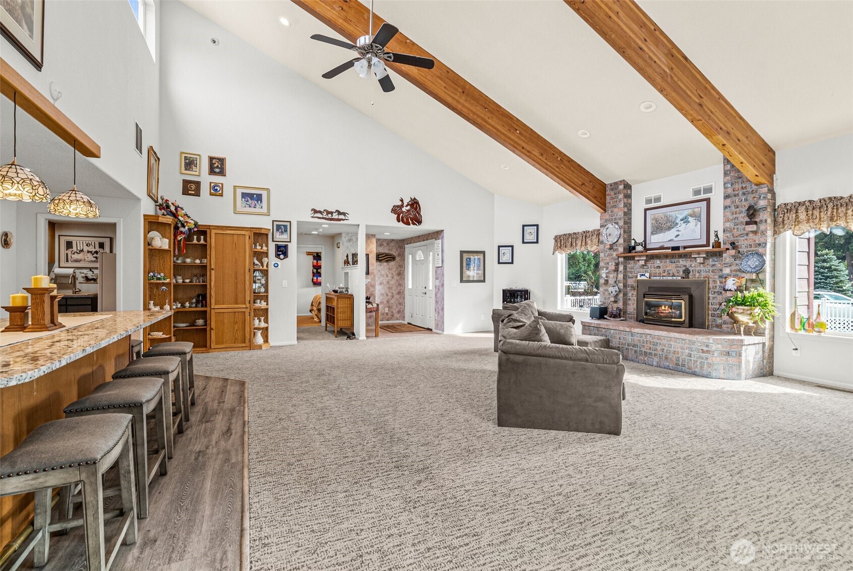 9902 Yelm Highway Property Photo 12