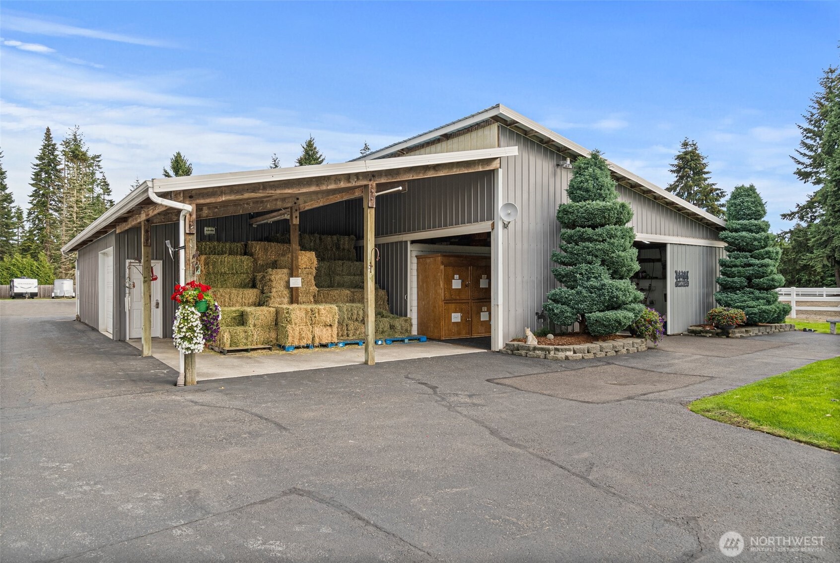 9902 Yelm Highway Property Photo 27