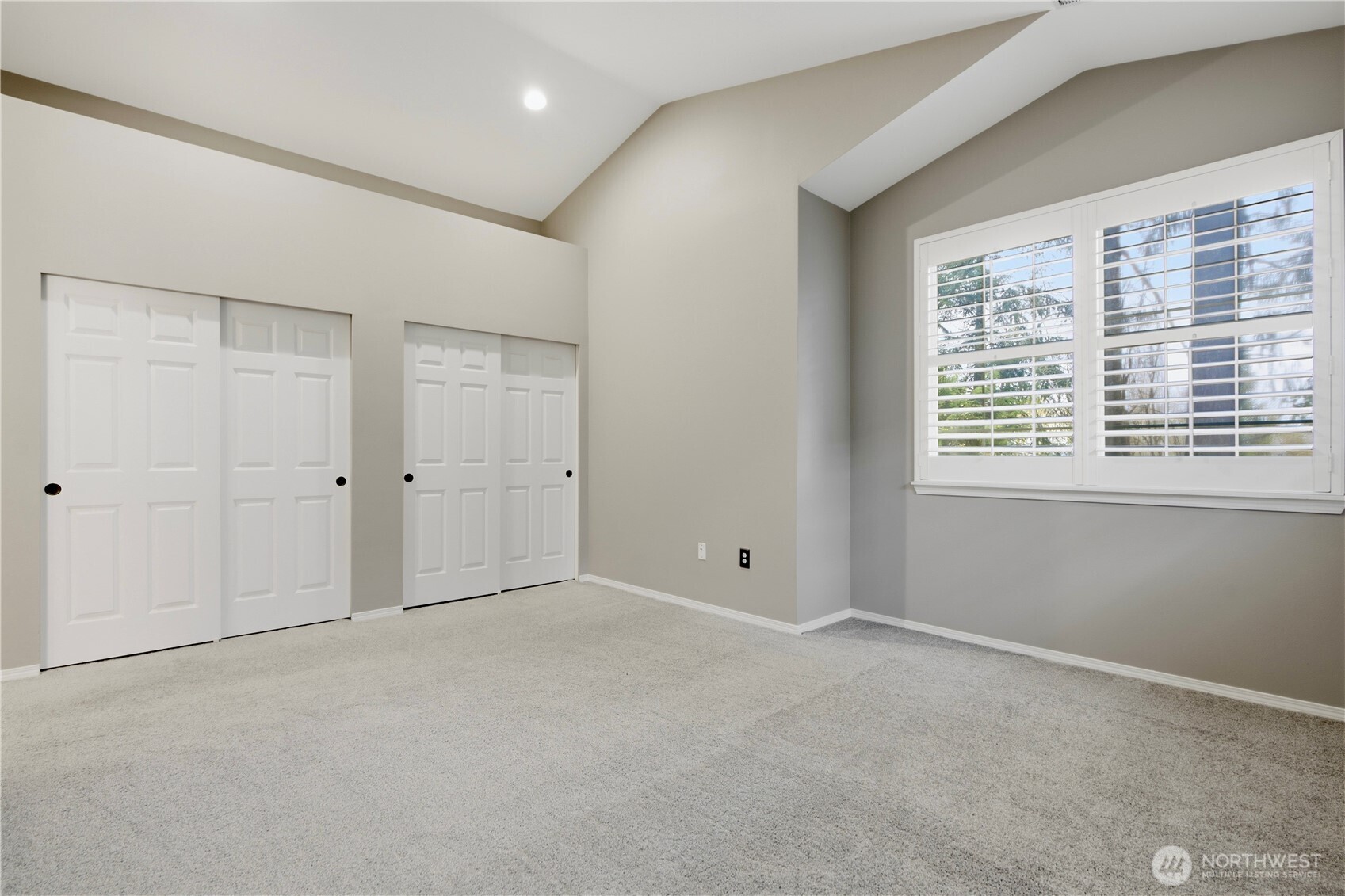 18676 Ne 56th Court Property Photo 18
