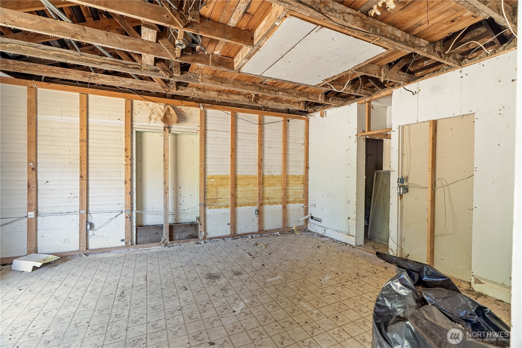 2542 State Route 109 Property Photo 9