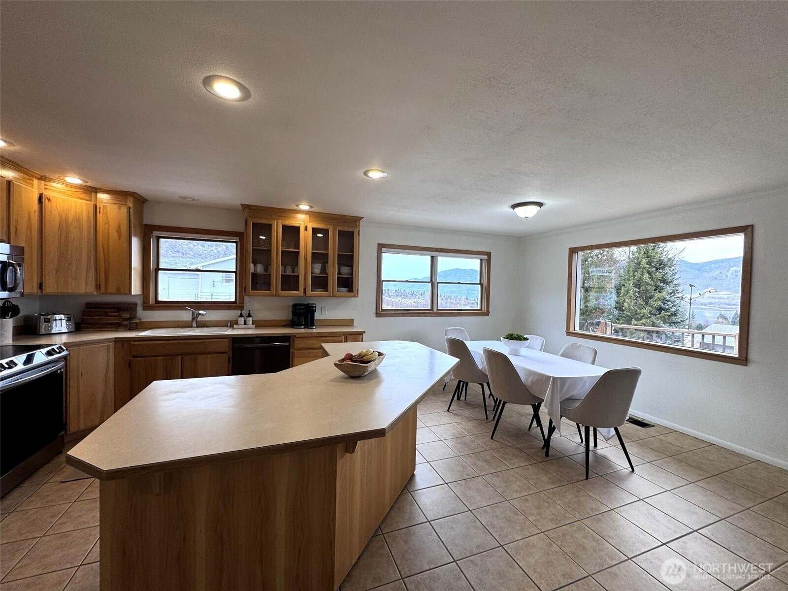 9 C Rose Street Property Photo 7