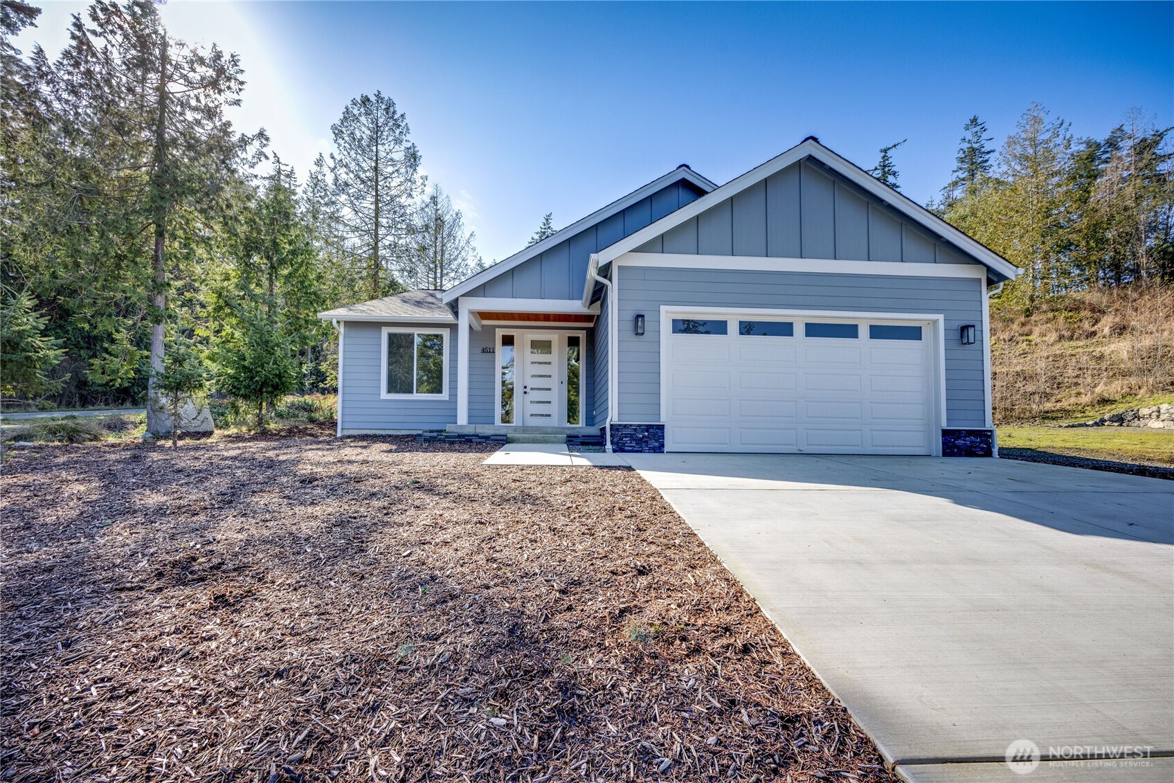 4511 Trail Crest Drive Property Photo 3