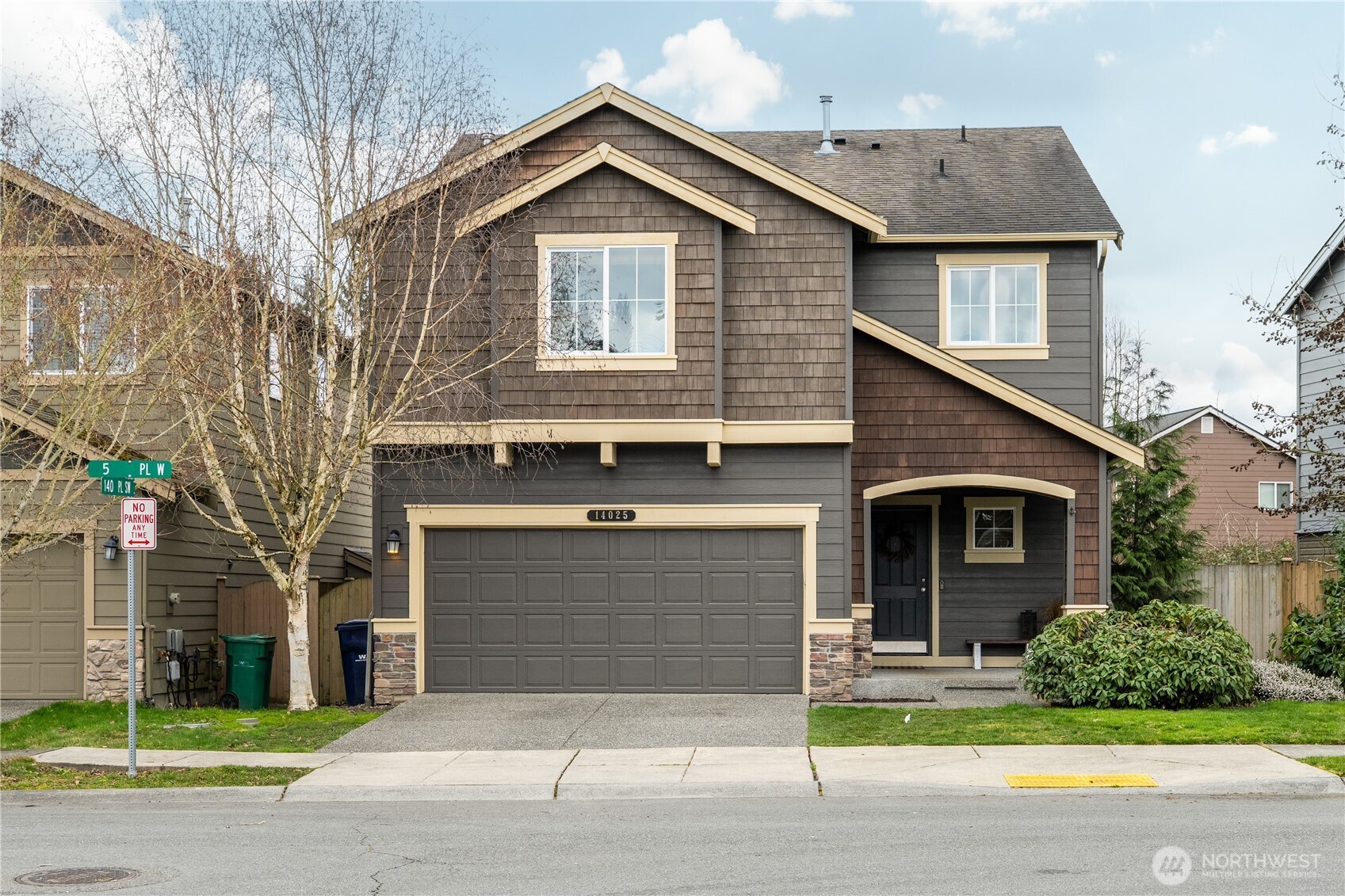 14025 5th Place Property Photo 1