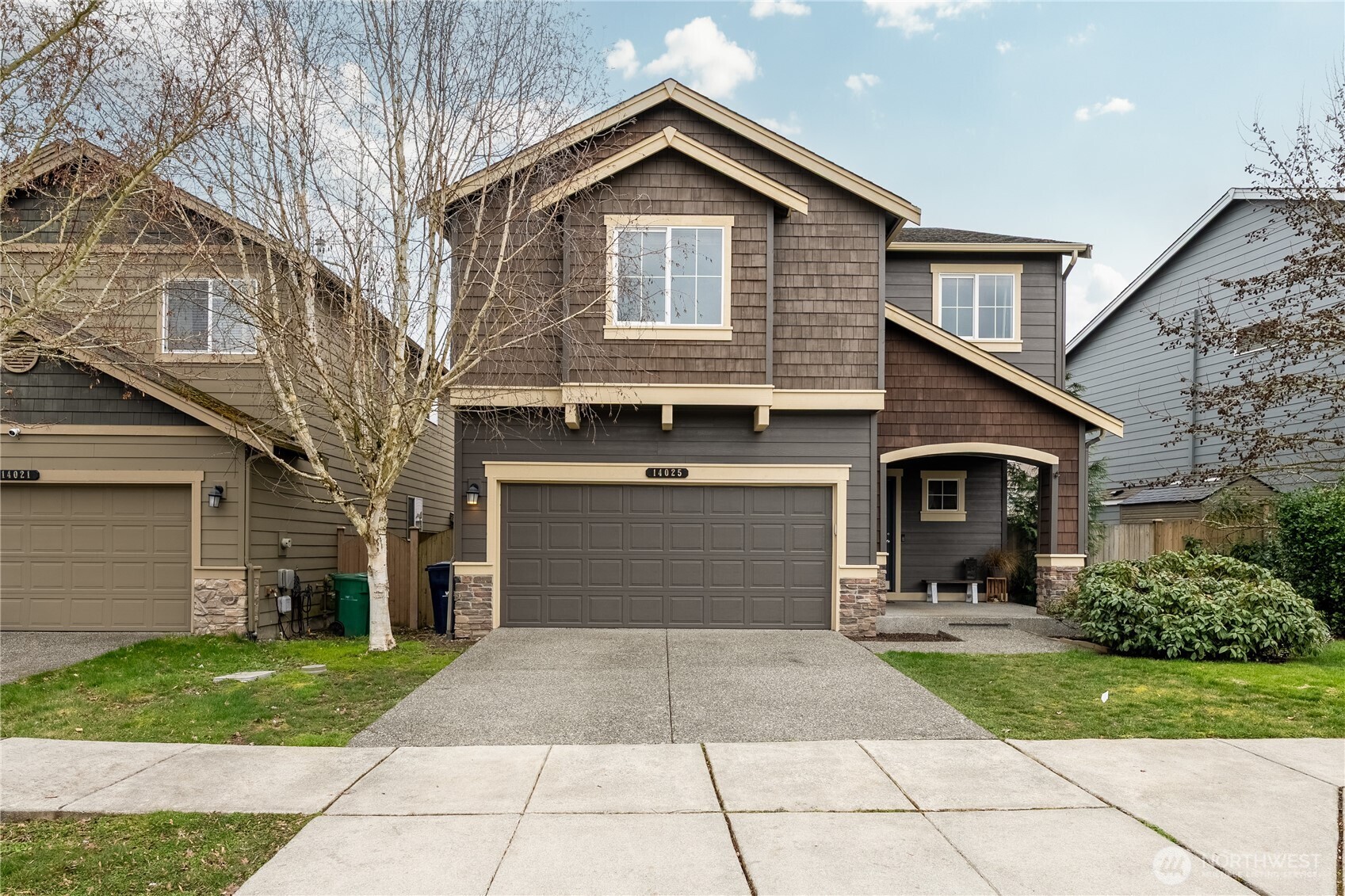 14025 5th Place Property Photo 1