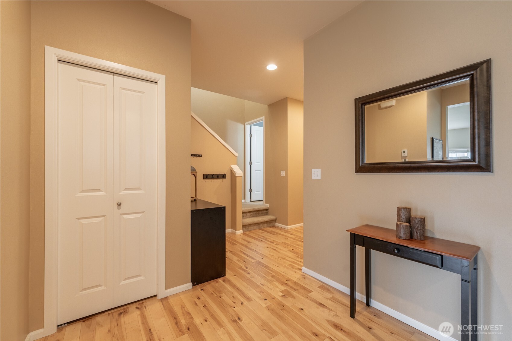 14025 5th Place Property Photo 6