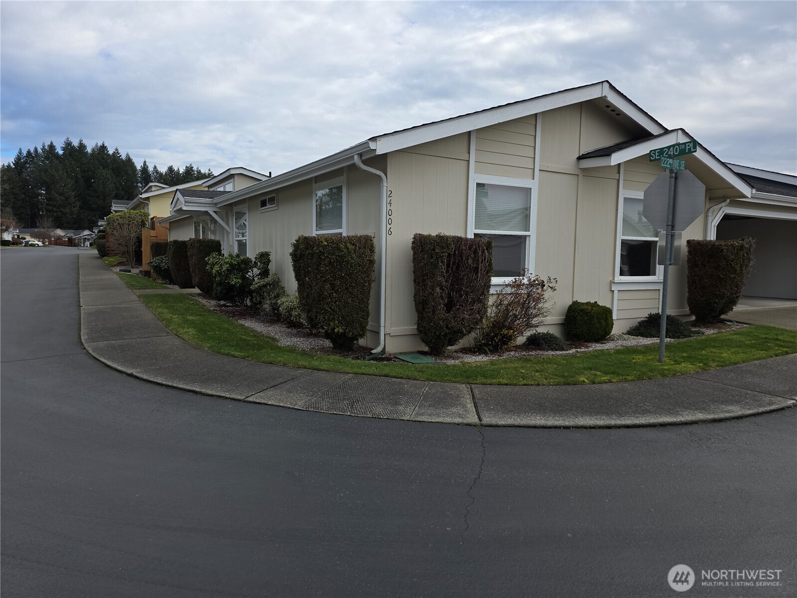 24006 222nd Avenue 16 Property Photo 3