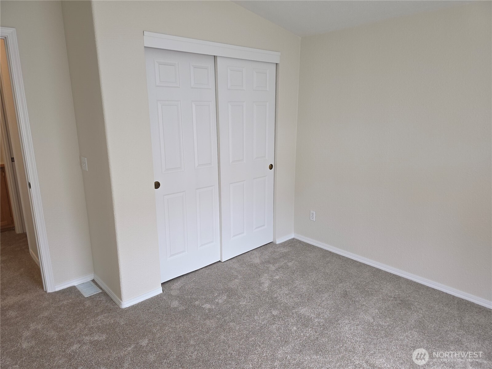 24006 222nd Avenue 16 Property Photo 16