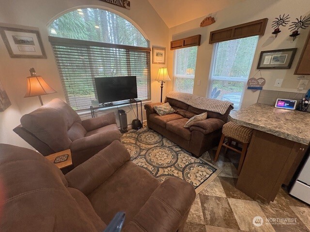 1021 N Potlatch Property Photo 3