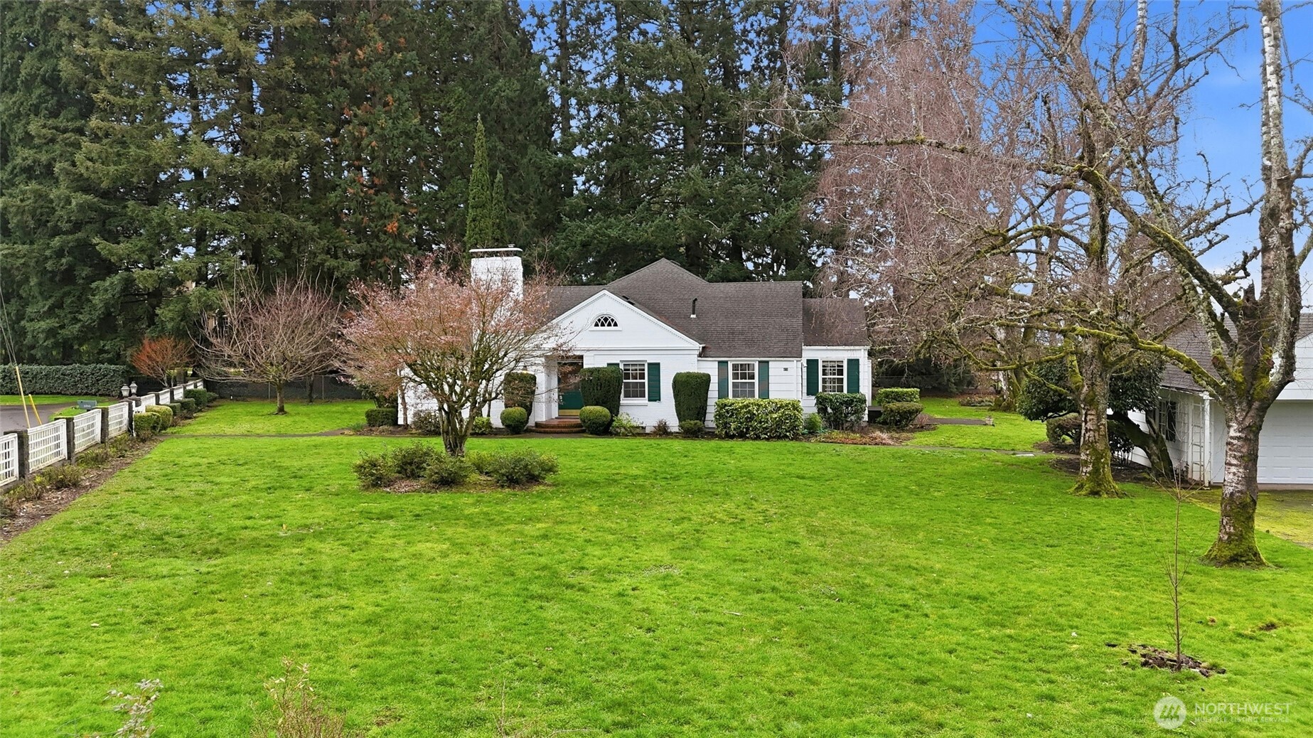 300 S Devine Road Property Photo 3