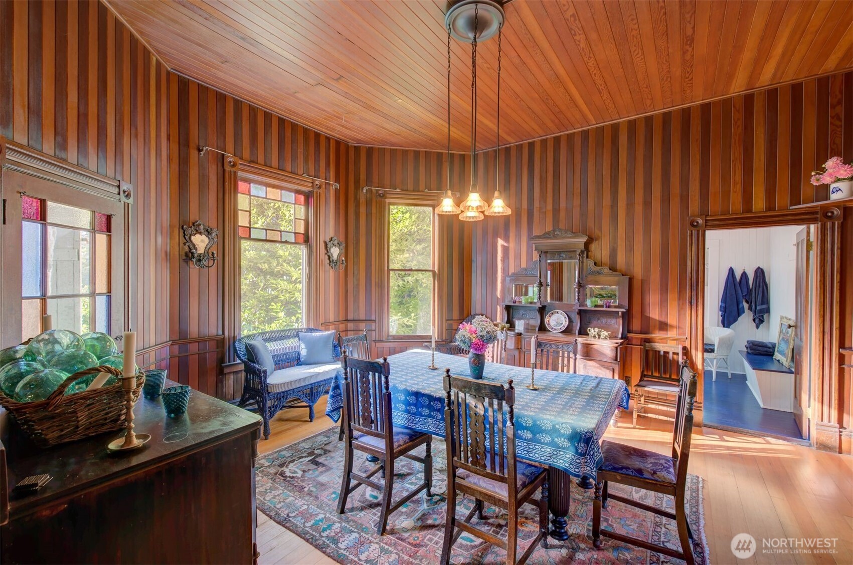 1103 37th Place Property Photo 13