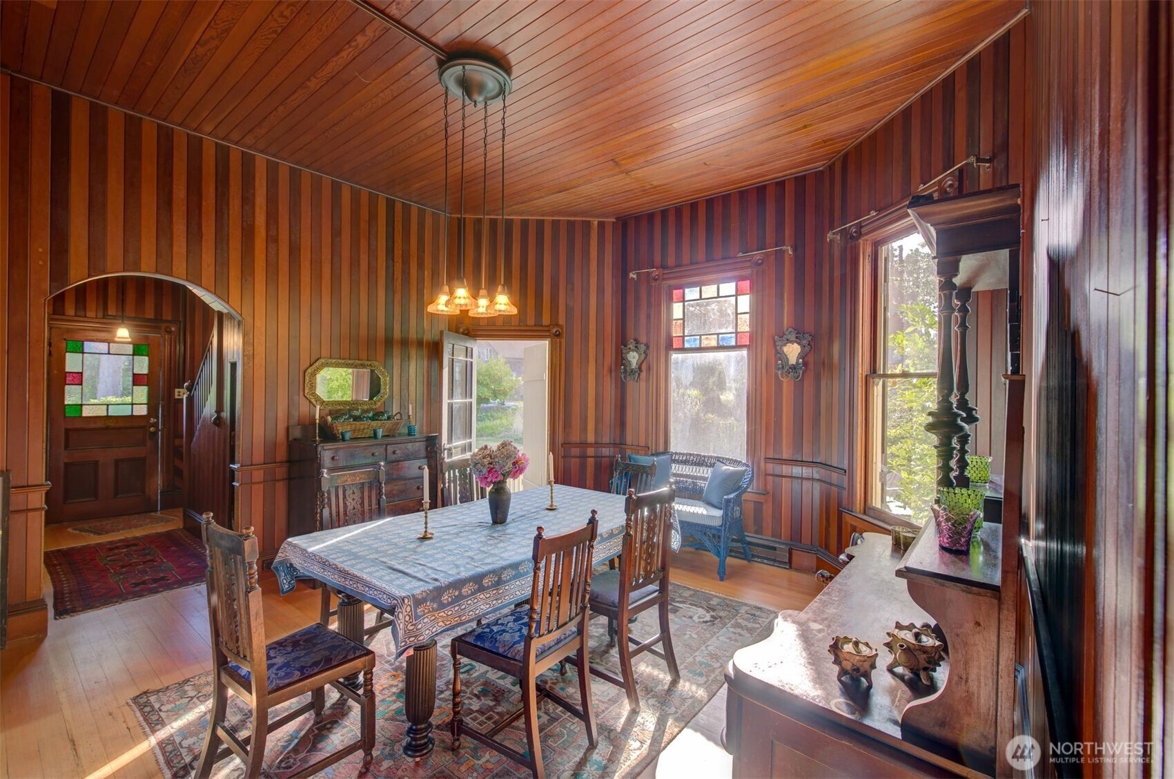 1103 37th Place Property Photo 15