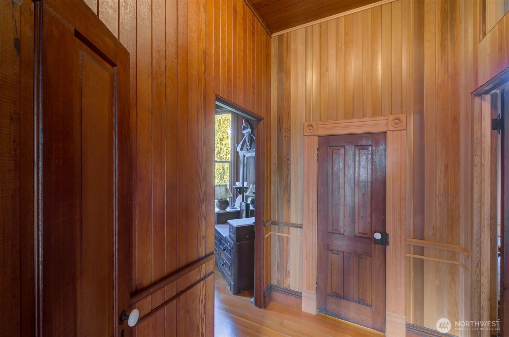1103 37th Place Property Photo 20