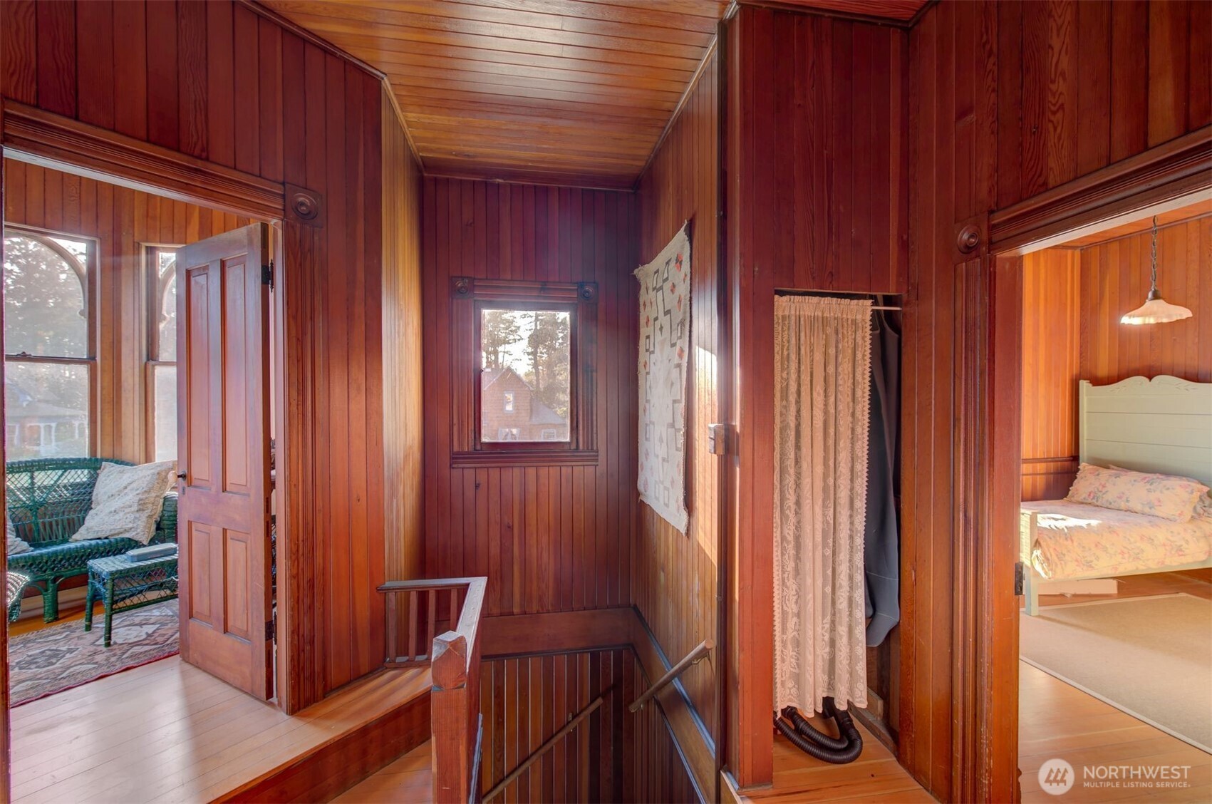 1103 37th Place Property Photo 25