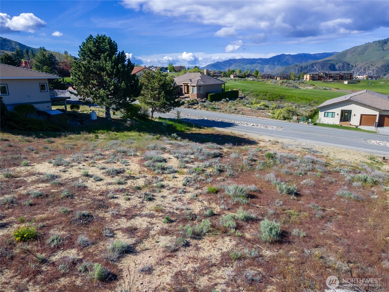 307 Desert View Place Property Photo 2
