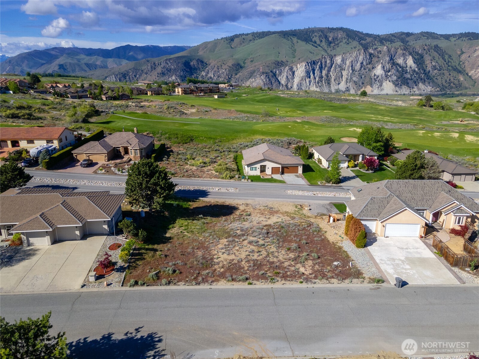 307 Desert View Place Property Photo 6