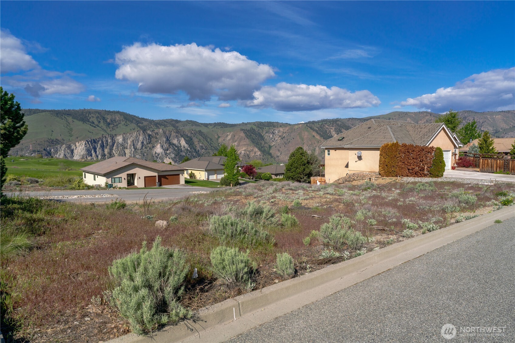 307 Desert View Place Property Photo 12