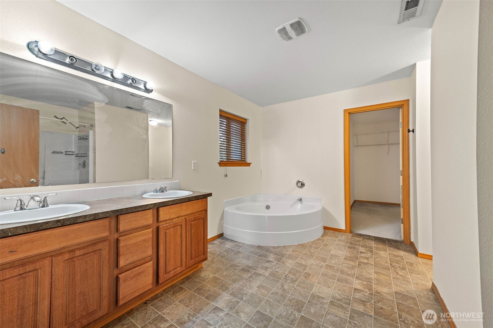 5770 Arcarro Court Property Photo 23