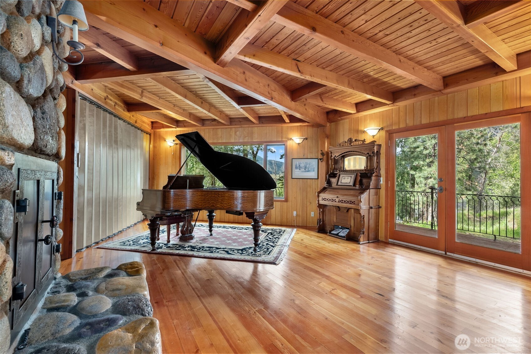 21 Louie Creek Road Property Photo 6