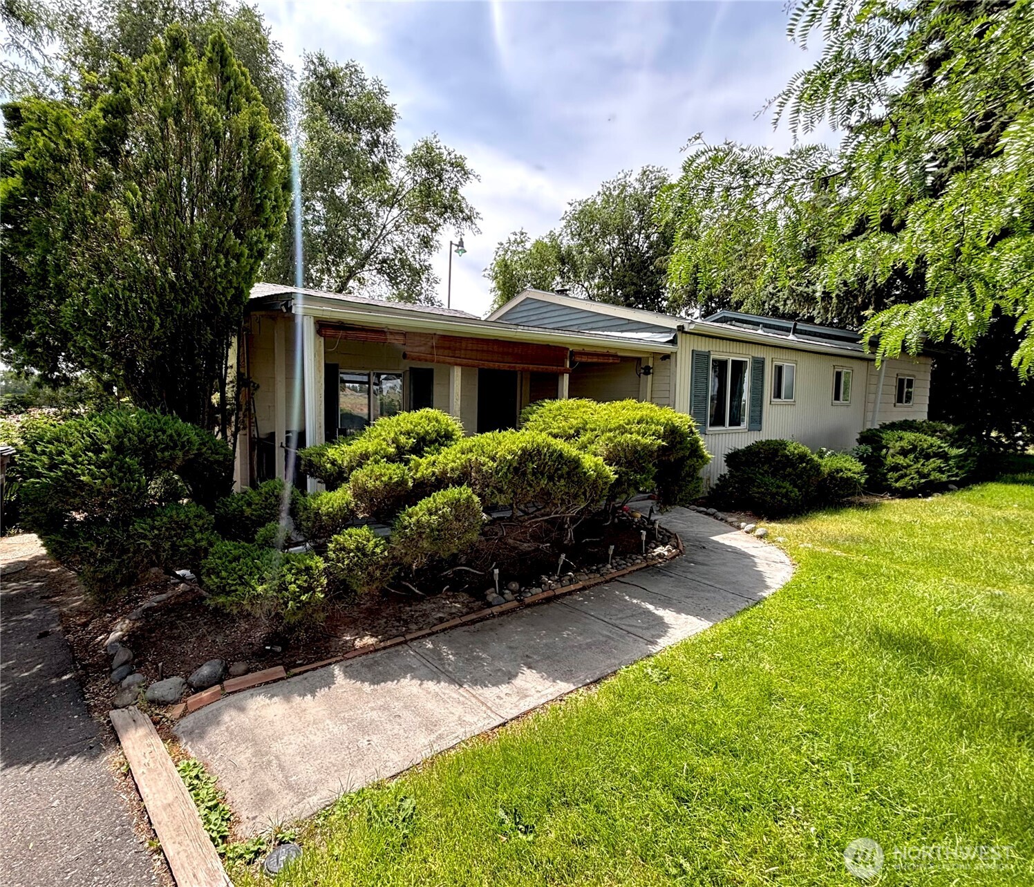4477 Wenatchee Drive Property Photo 1