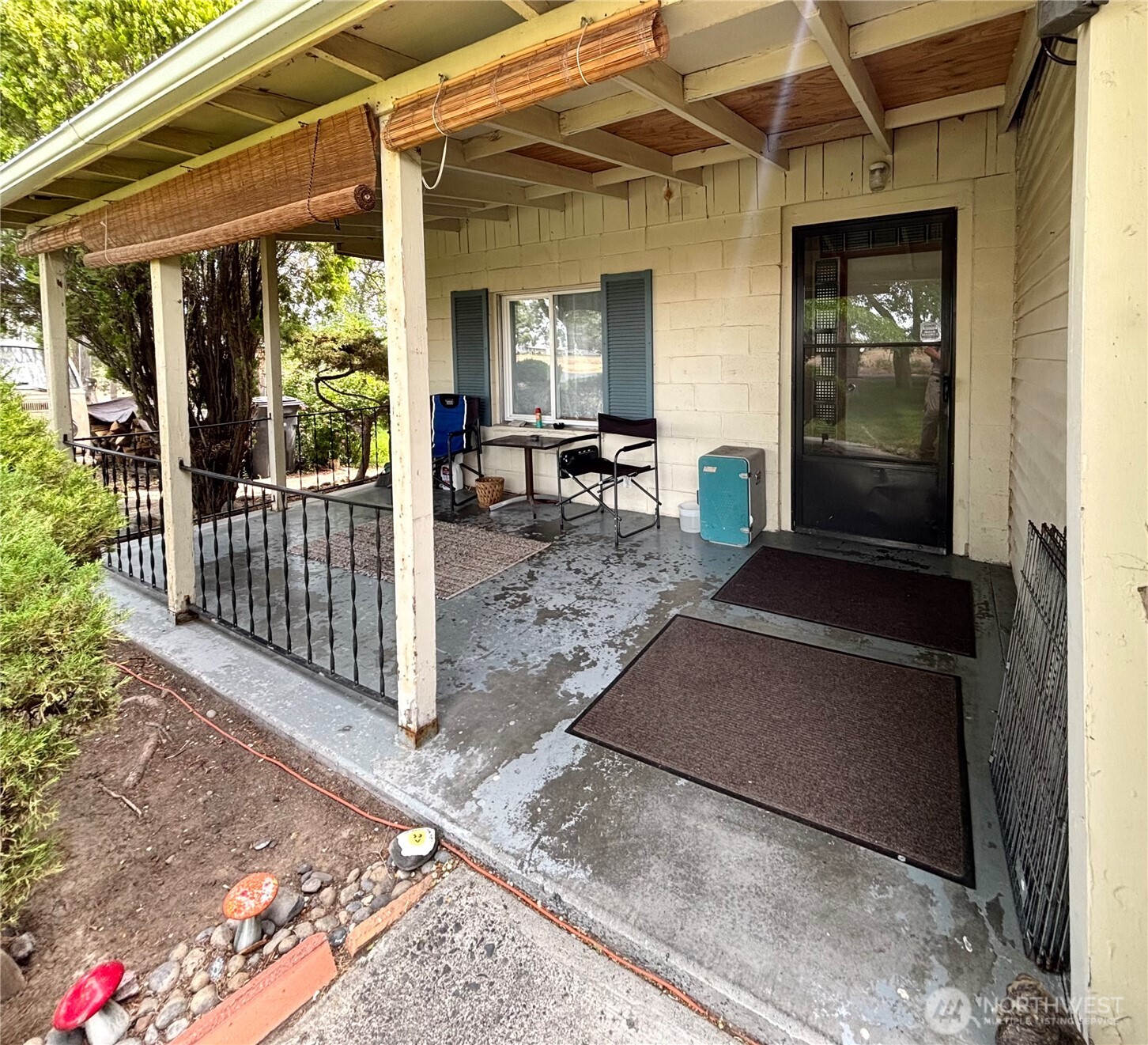 4477 Wenatchee Drive Property Photo 3