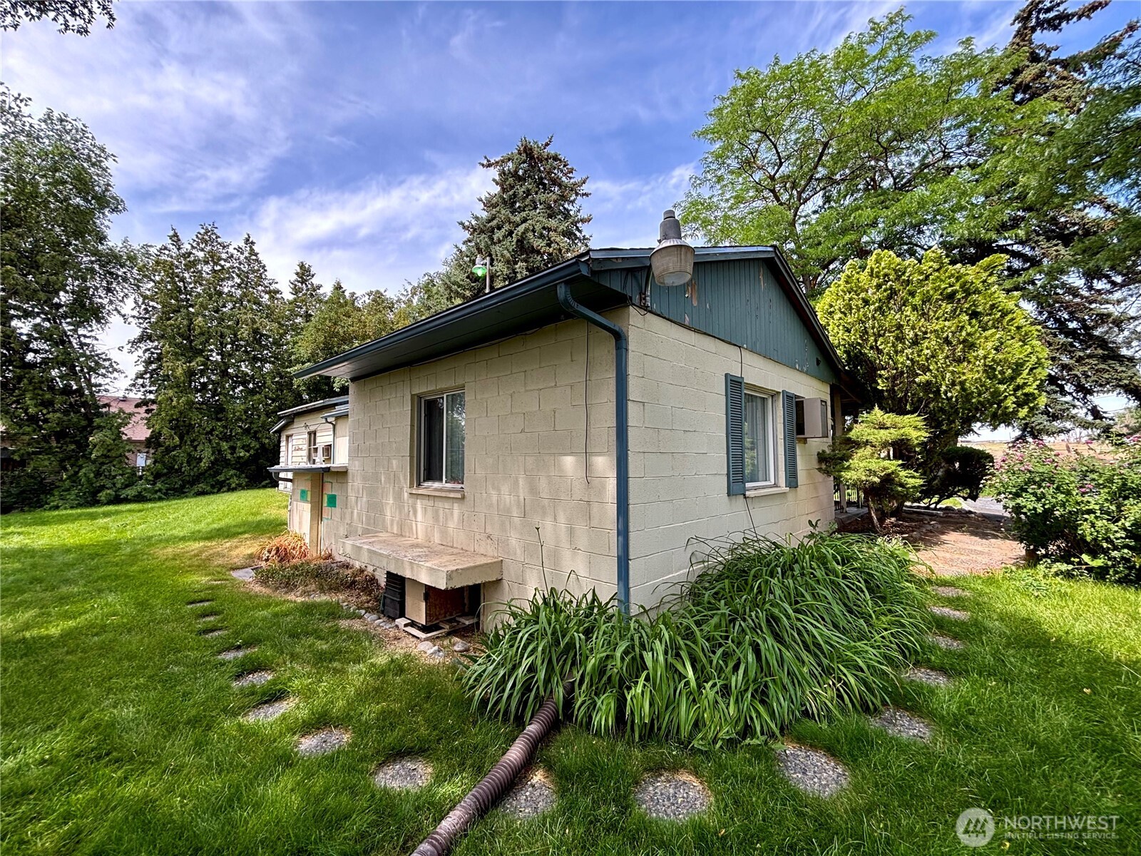 4477 Wenatchee Drive Property Photo 8