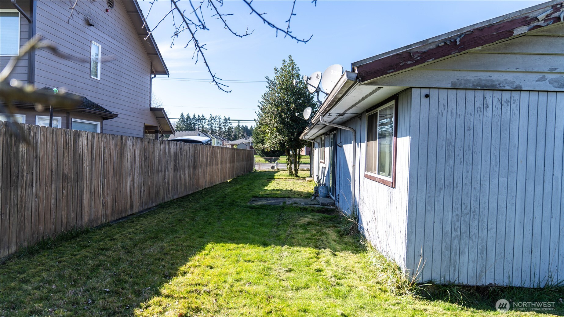 10415 10423 Golden Given Road Property Photo 9