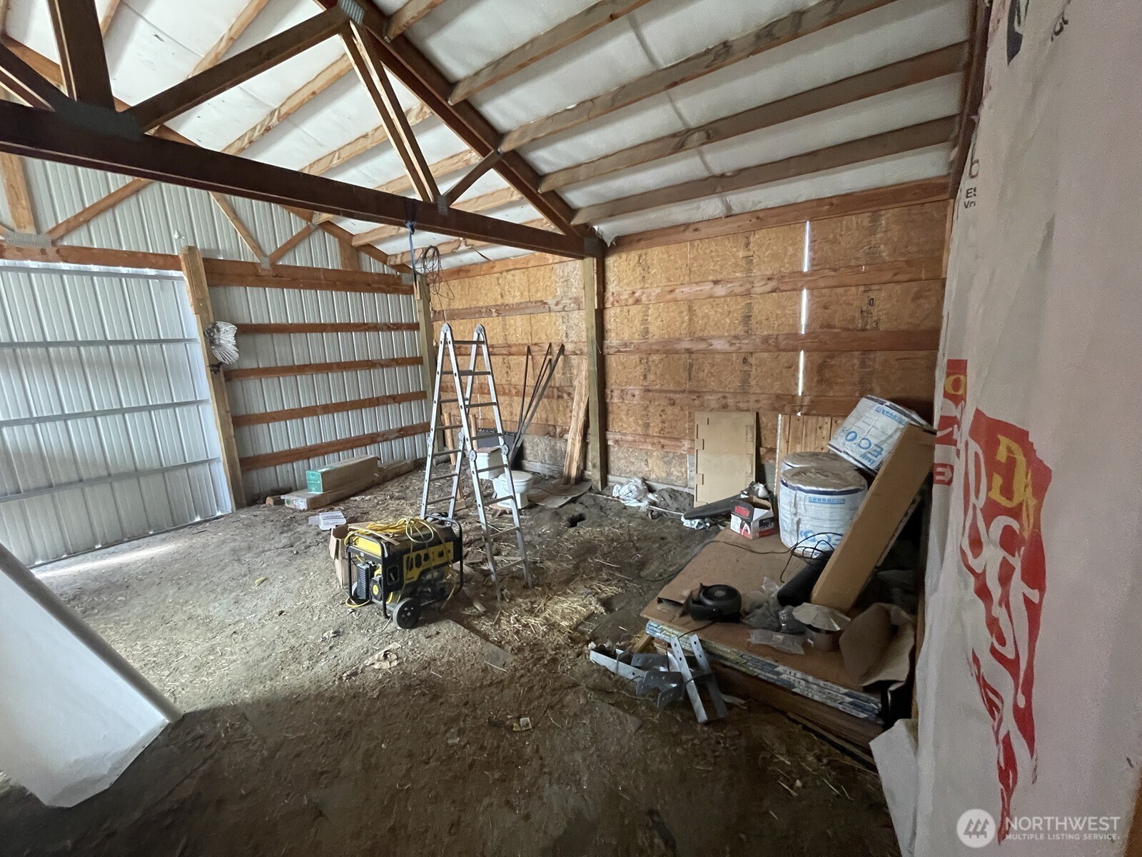 16 Breezy Lane Property Photo 5
