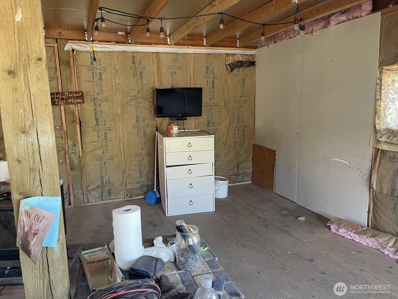 16 Breezy Lane Property Photo 27