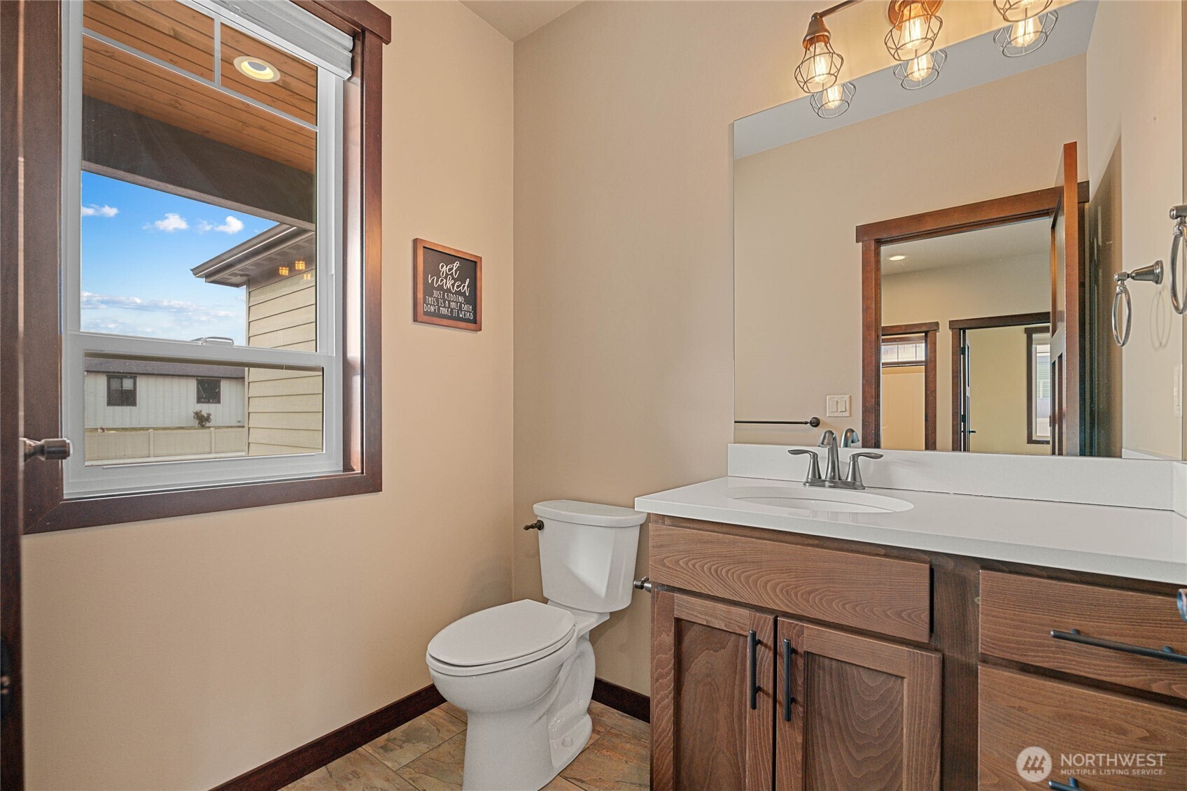 755 S Perry Avenue Property Photo 29