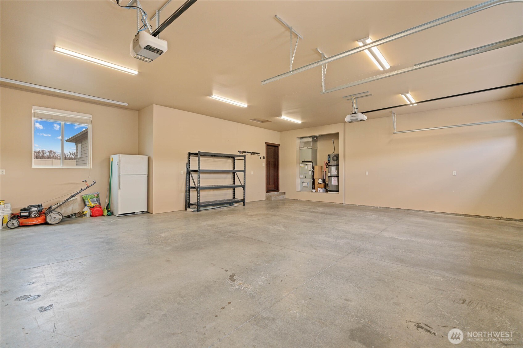 755 S Perry Avenue Property Photo 34