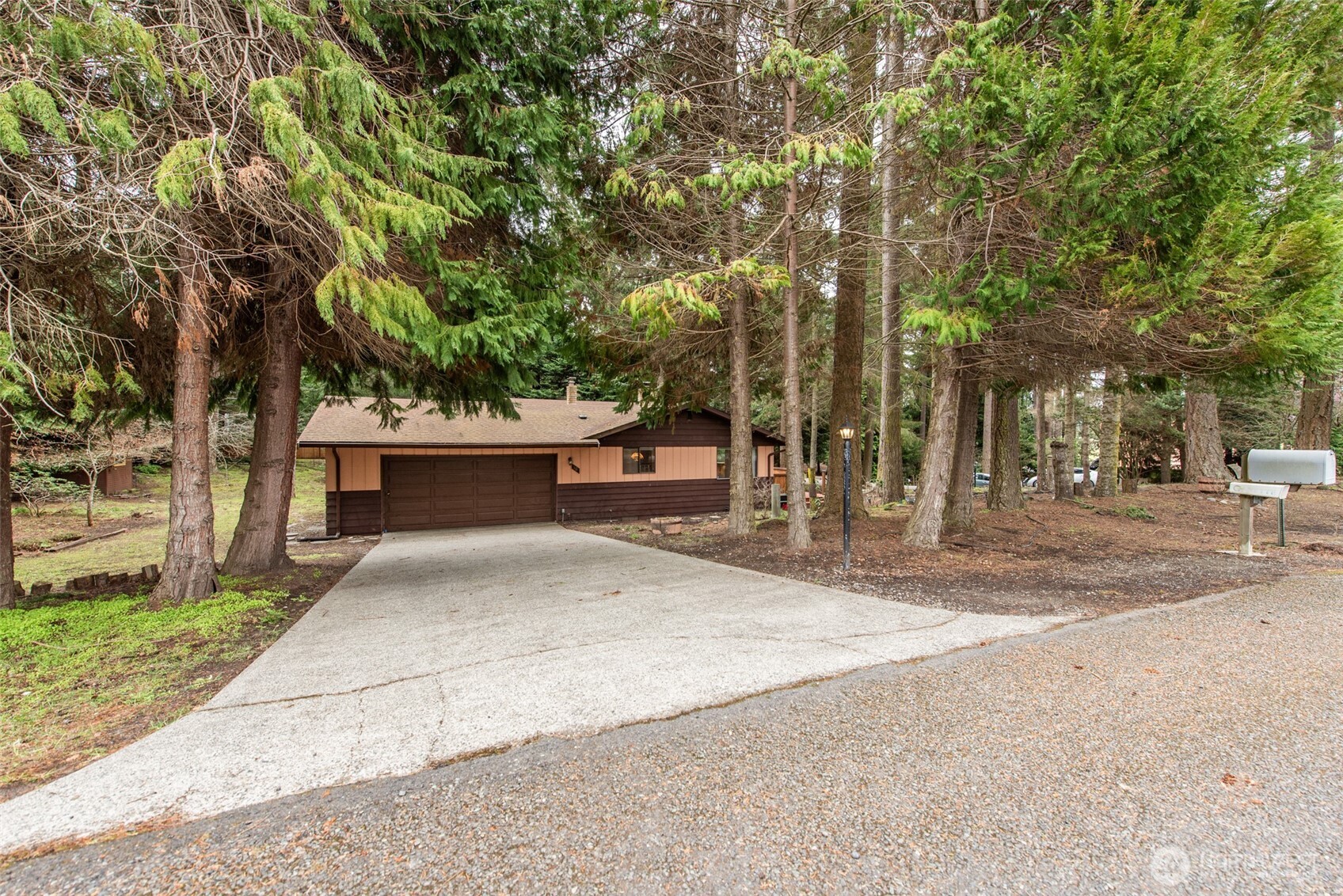 10 Percy Lane Property Photo 4