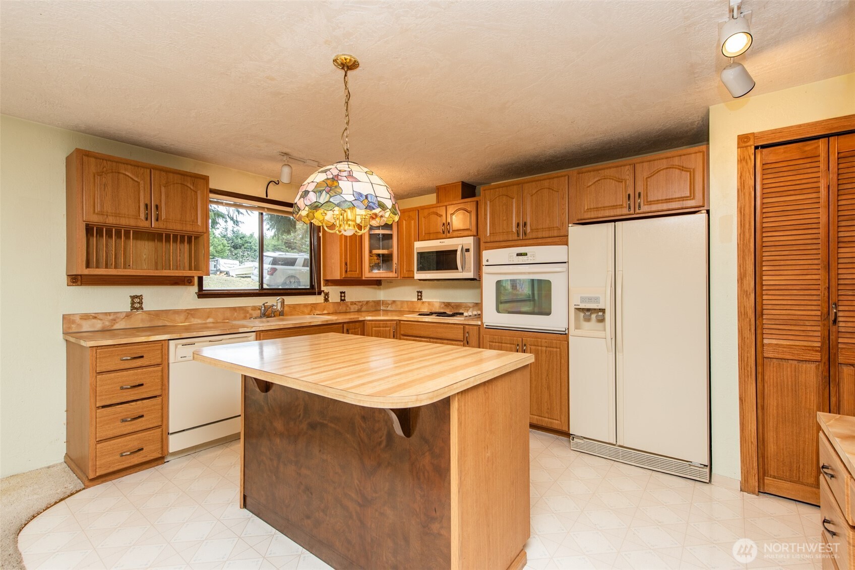 10 Percy Lane Property Photo 13