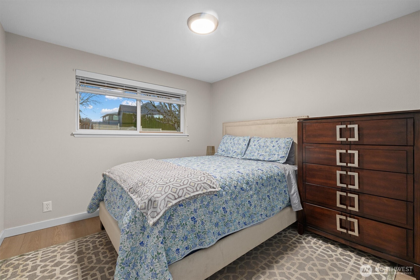 3415 N Garden Avenue Property Photo 21