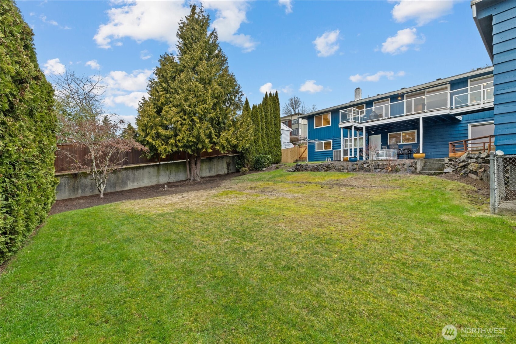 3415 N Garden Avenue Property Photo 31