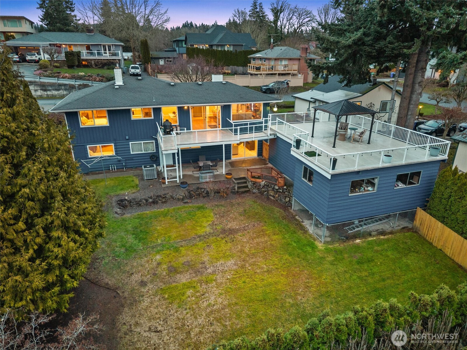 3415 N Garden Avenue Property Photo 32