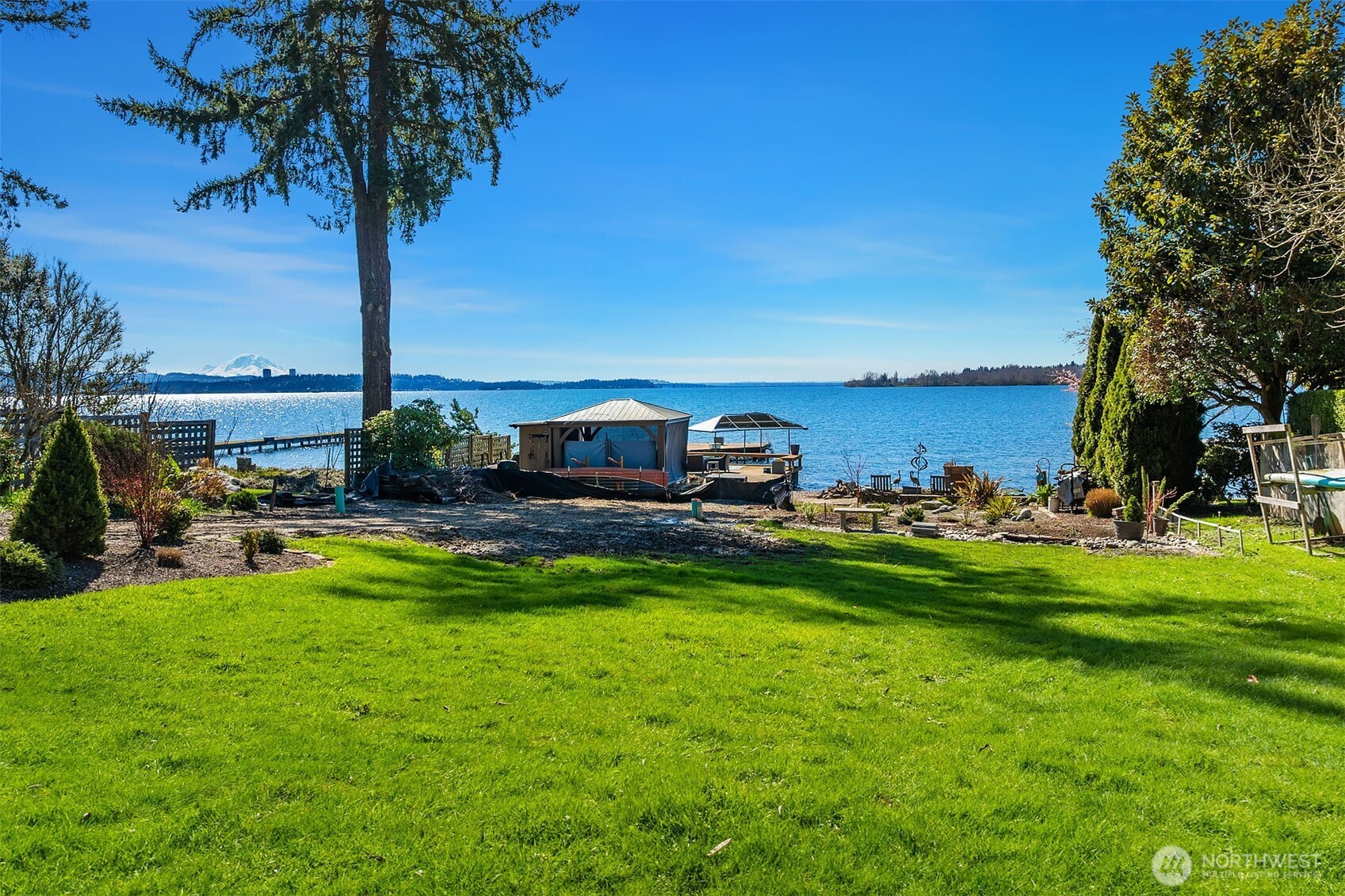 7615 Ne Champagne Point Place Property Photo 10