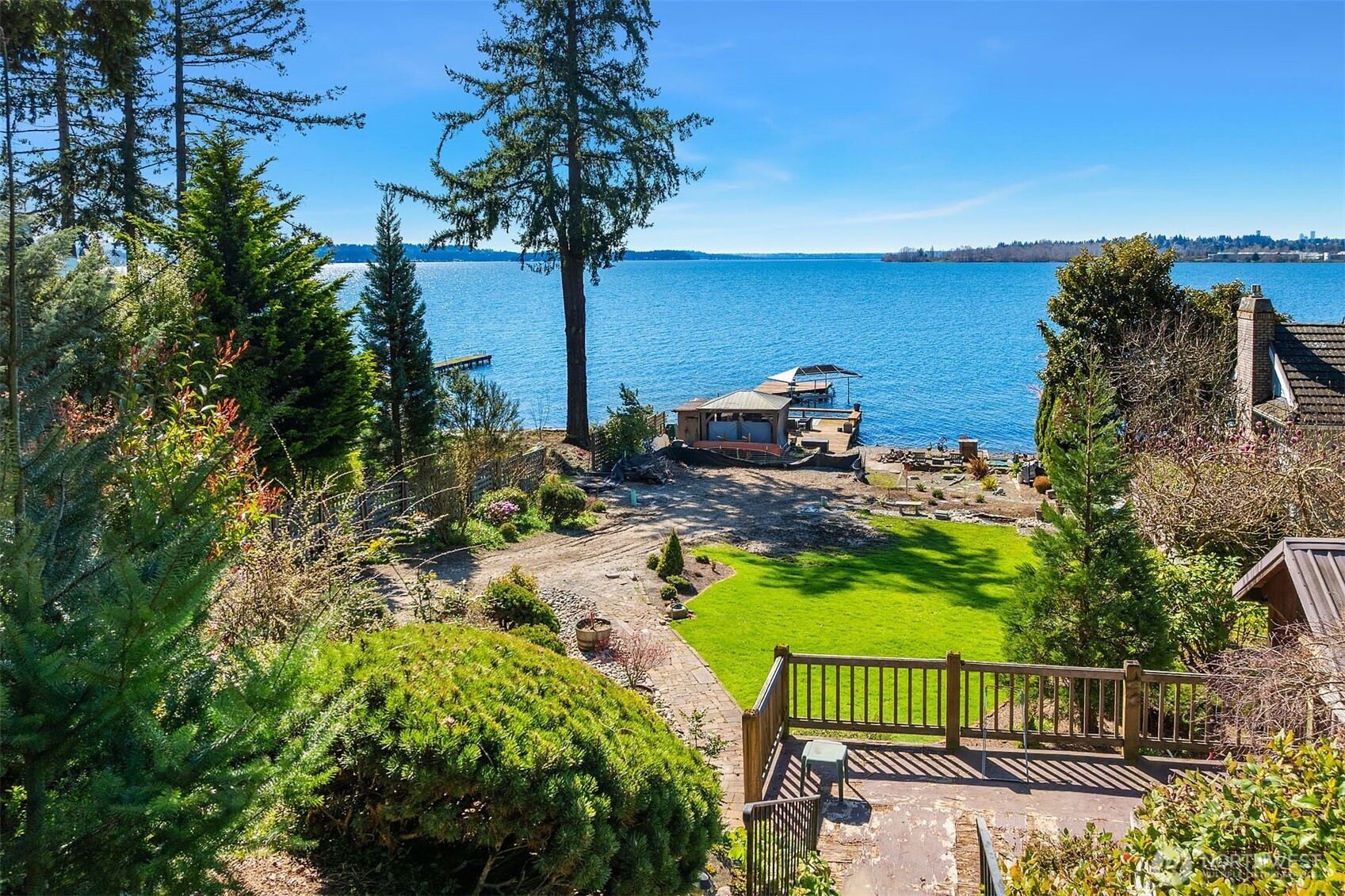 7615 Ne Champagne Point Place Property Photo 12