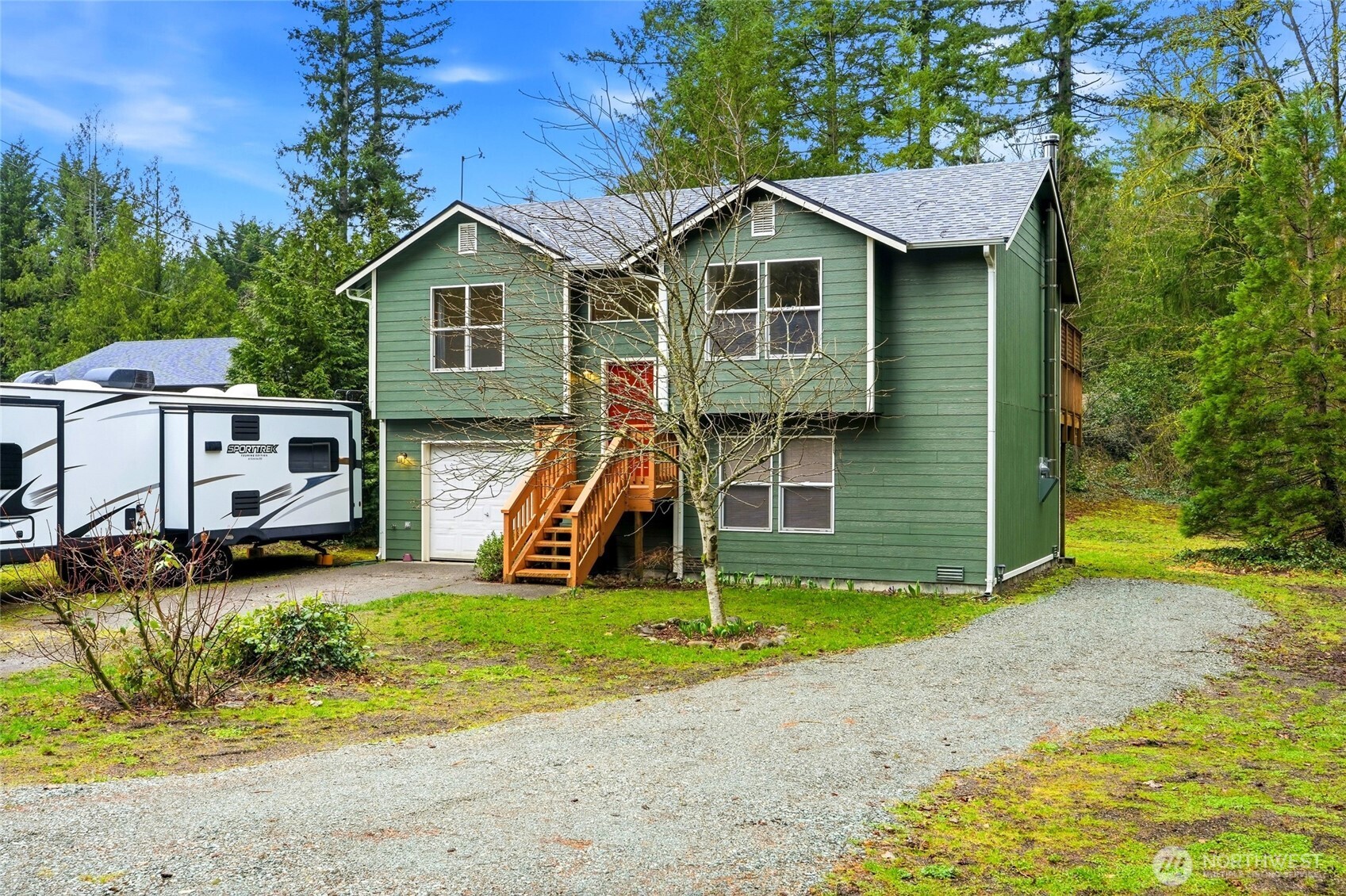 44525 Pine Road Property Photo 3