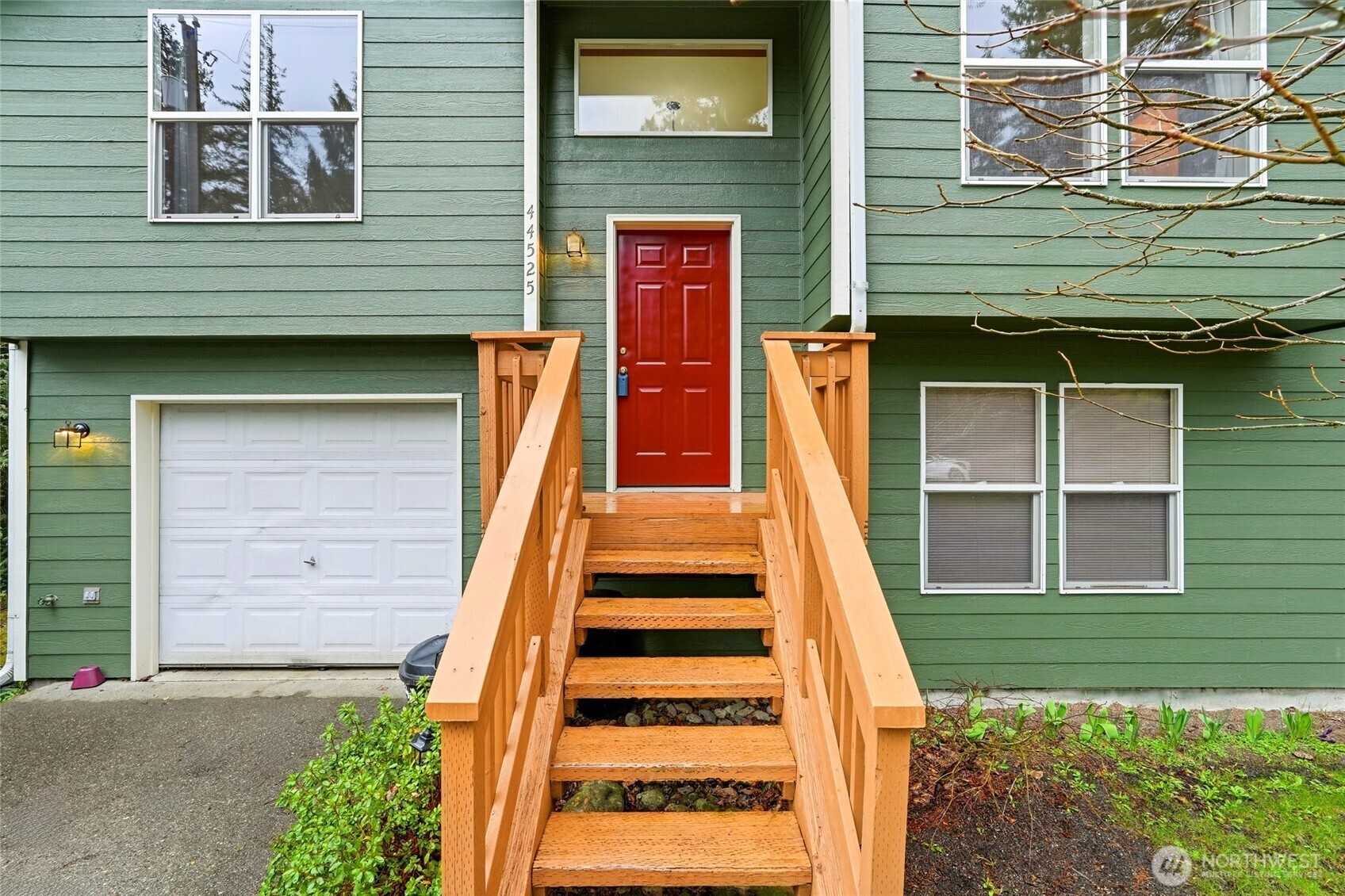 44525 Pine Road Property Photo 4