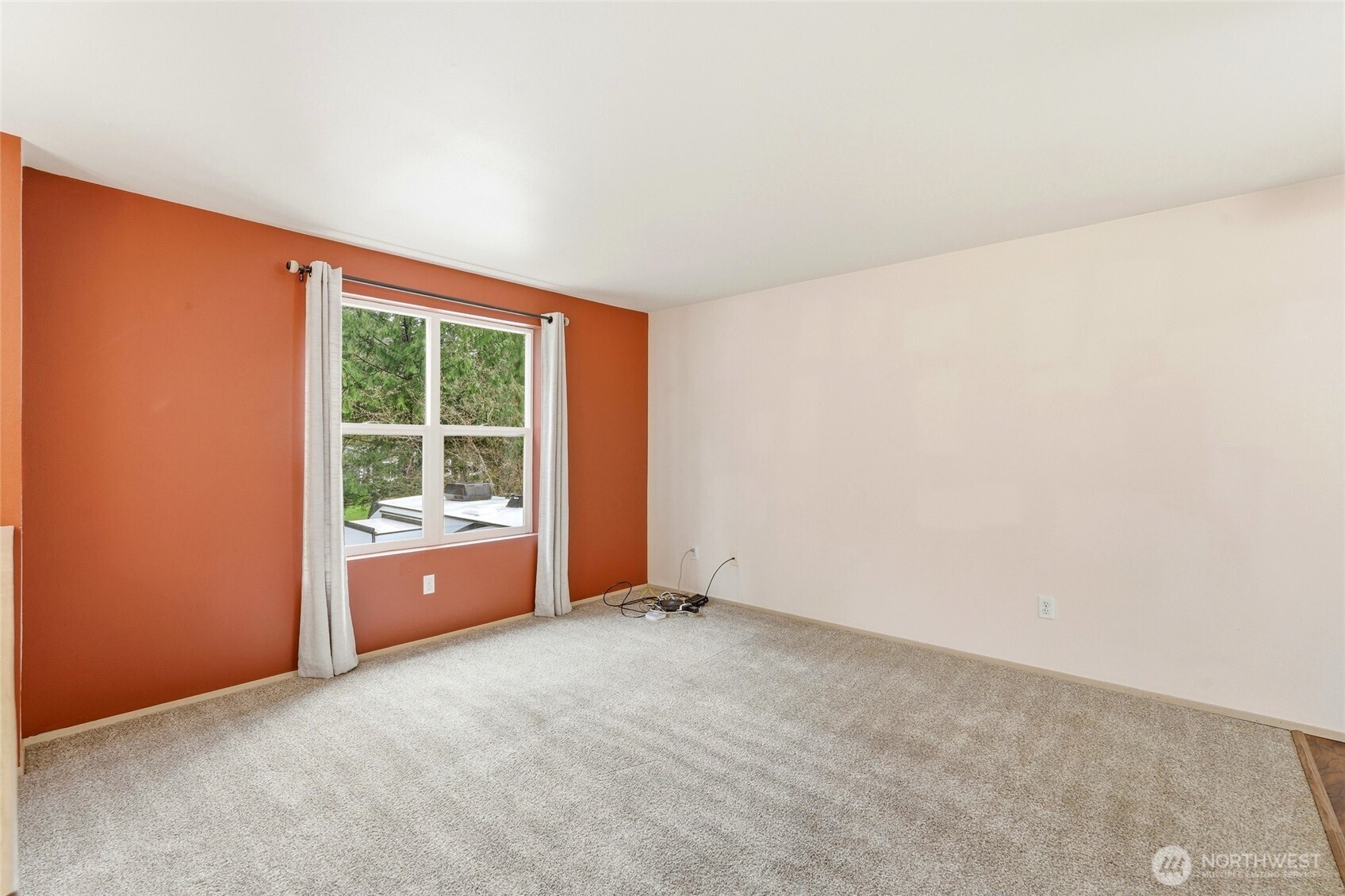 44525 Pine Road Property Photo 7
