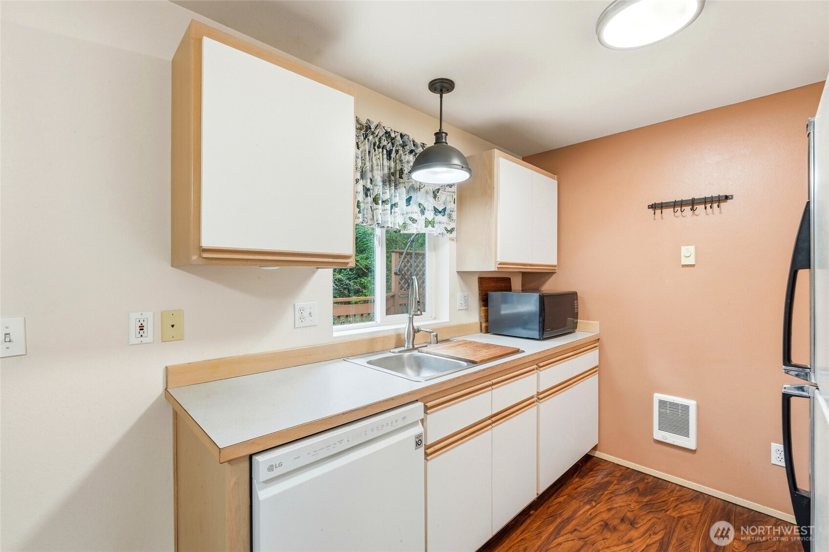 44525 Pine Road Property Photo 16