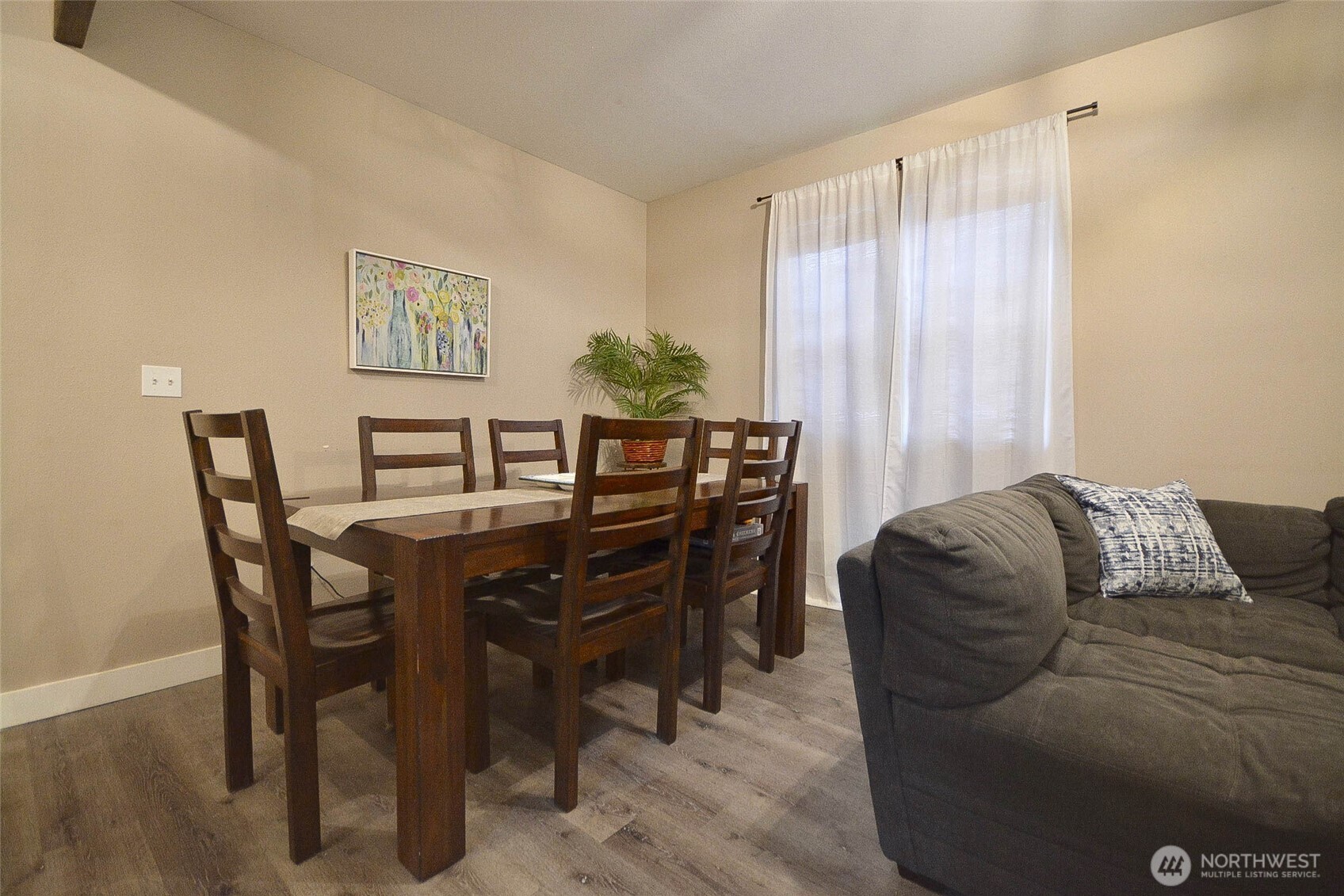258 Wichman Street Property Photo 7