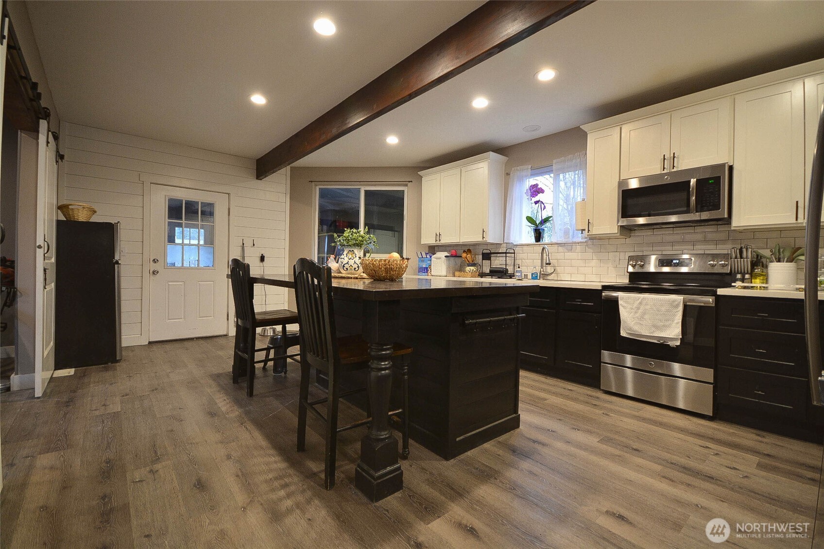258 Wichman Street Property Photo 10