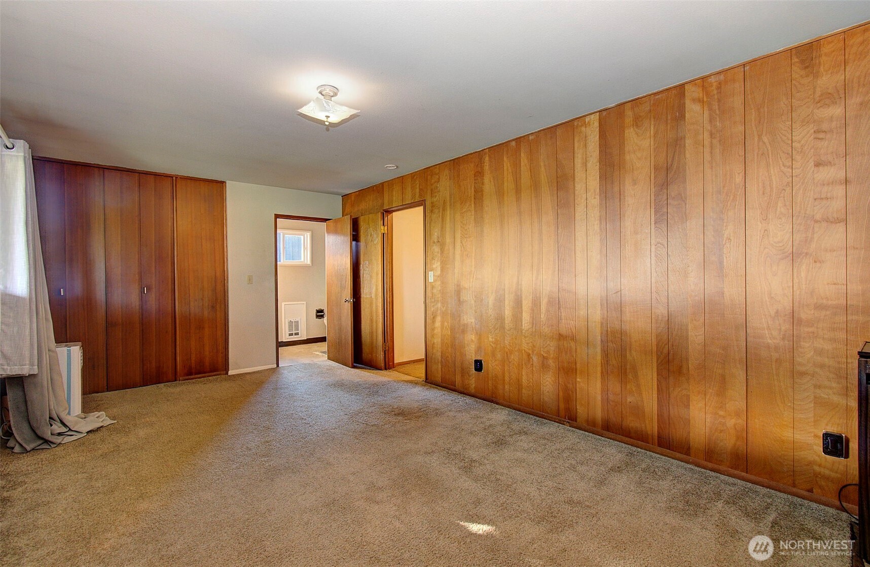 1101 Ne 64th Street Property Photo 16