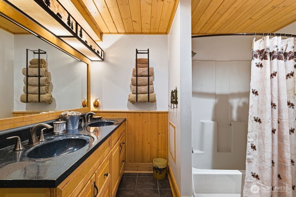 16221 Birch Way Property Photo 18