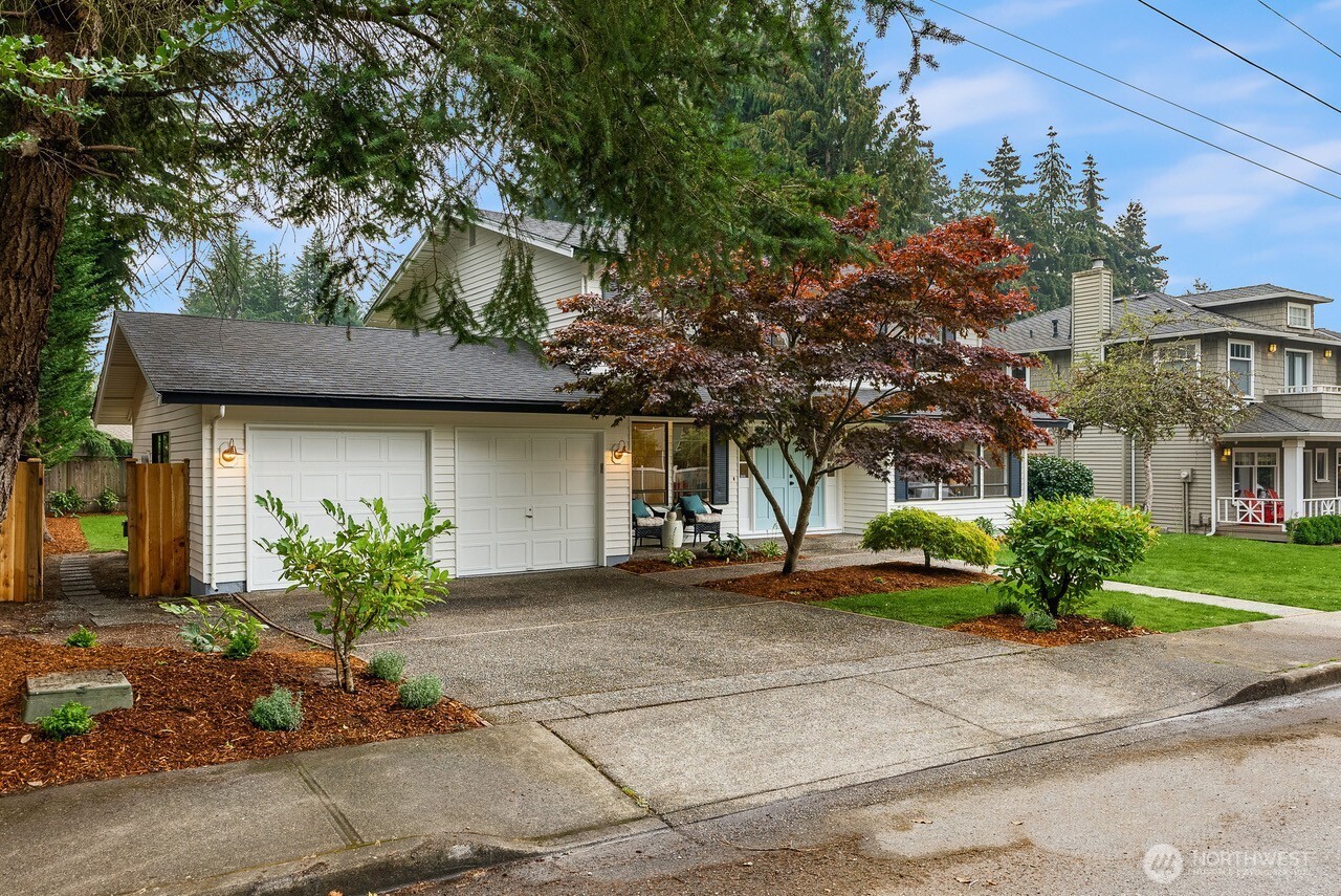 10703 Ne 53rd Street Property Photo 4