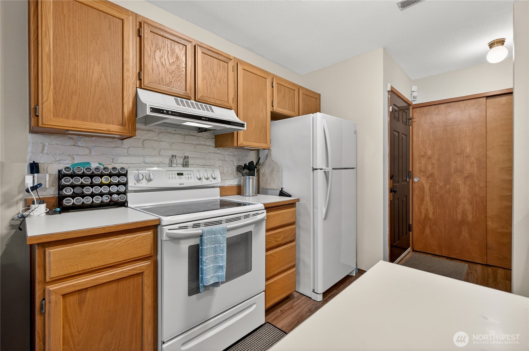 4118 212th Street 101c Property Photo 4