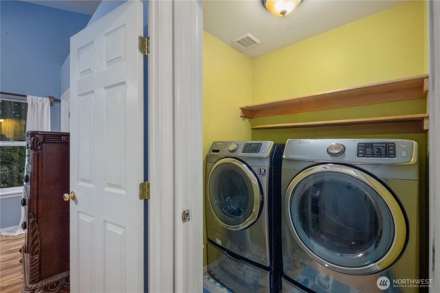 10405 Olympic Place Property Photo 13